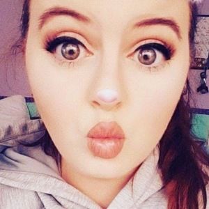 Meet your Posher, Amber